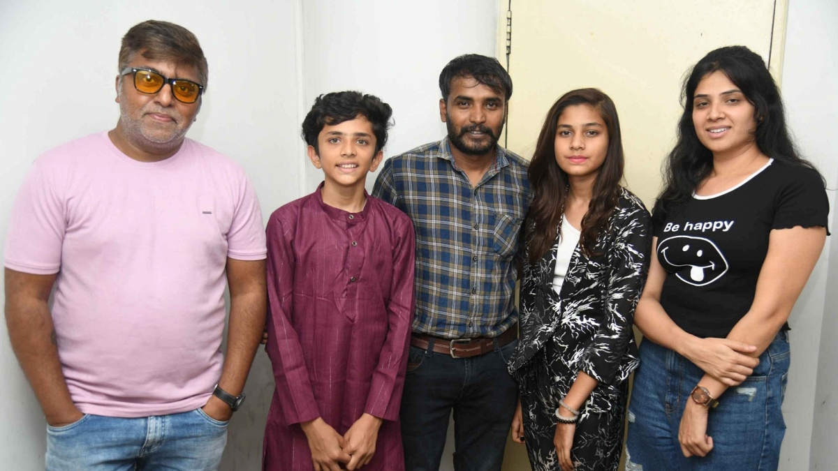 Kannada Madhyama movie team
