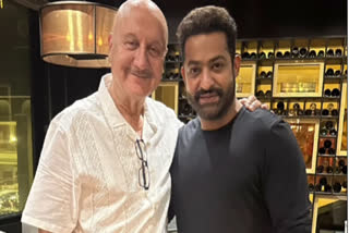 Anupam kher