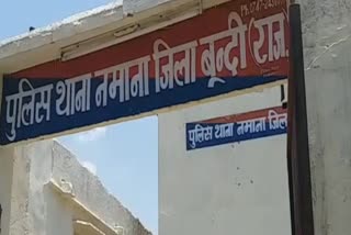 पानी में उतराते मिले मां-बेटी के शव