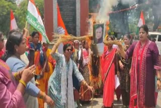 jharkhand-mahila-congress-protest-against-cm-himanta-biswa-sarma-in-ranchi
