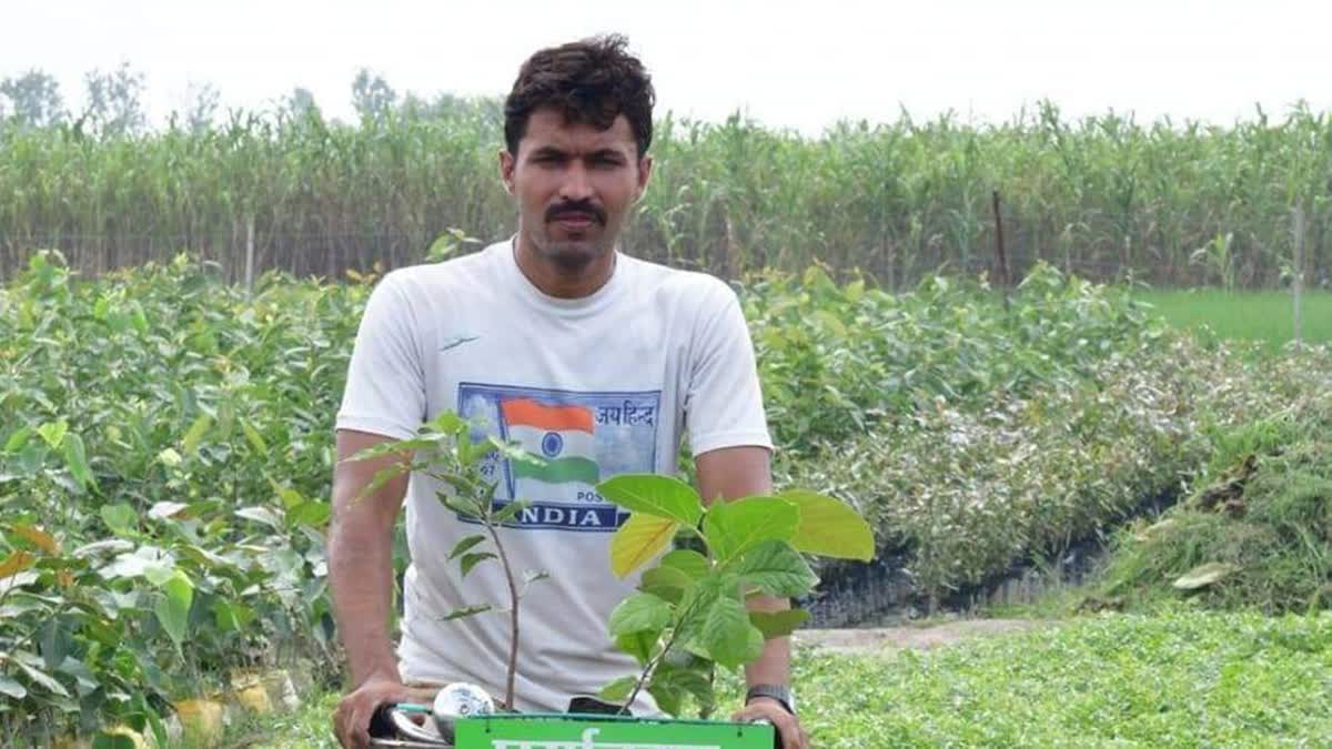 CHANDIGARH POLICE CONSTABLE  PLANTS LAKHS OF TREES  ENVIRONMENTAL ACTIVIST CHANDIGARH  ചണ്ഡീഗഢിലെ ട്രീ മാൻ