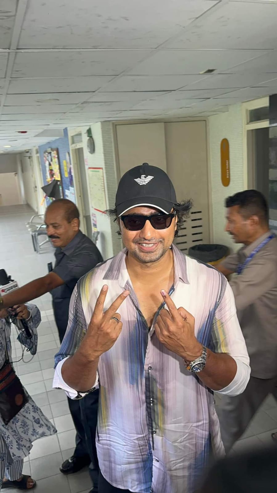 Dev Casts his Vote