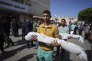 Israeli attacks kill dozens as Gaza's last hospitals barely functional: UN