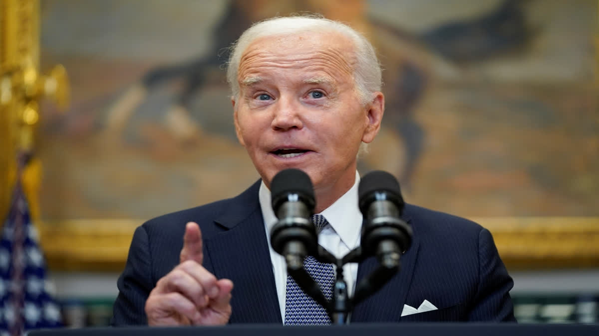 Biden offers new student debt relief plan, lashes out at GOP after Supreme Court ruling