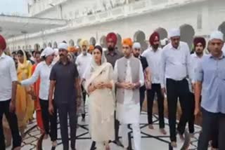 Raghav Parneeti visits Sachkhand Sri Harmandir Sahib in Amritsar