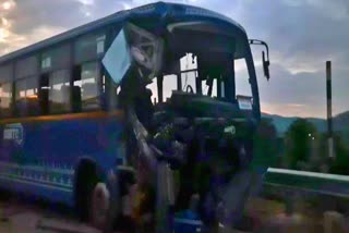 8 injured after bus hits  truck