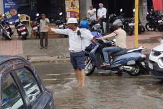 Potholes on roads of Ranchi