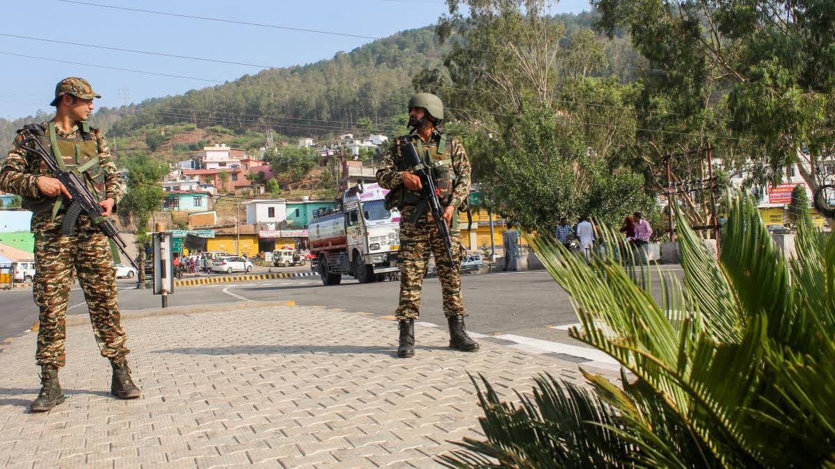 Security Forces Nab Suspected Terror Associate In Jammu And Kashmir's Baramulla