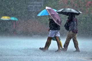 ORANGE ALERT IN DISTRICTS  WEATHER DEPARTMENT  RAIN ALERT IN KERALA  കോരളത്തില്‍ ശക്തമായ മഴ