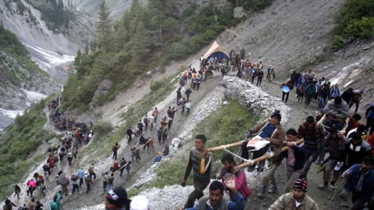 Amarnath Yatra completes 31st day, total pilgrims cross 3.97 lakh