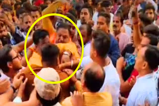 BJP councilor assaulted devotee