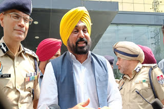 The Chief Minister inspected the policy of Road Safety Force vehicles in Ludhiana