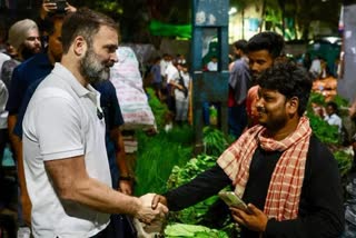 rahul gandhi visits azadpur vegetable market in delhi