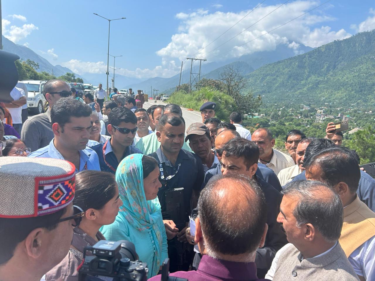 nitin gadkari kullu visit