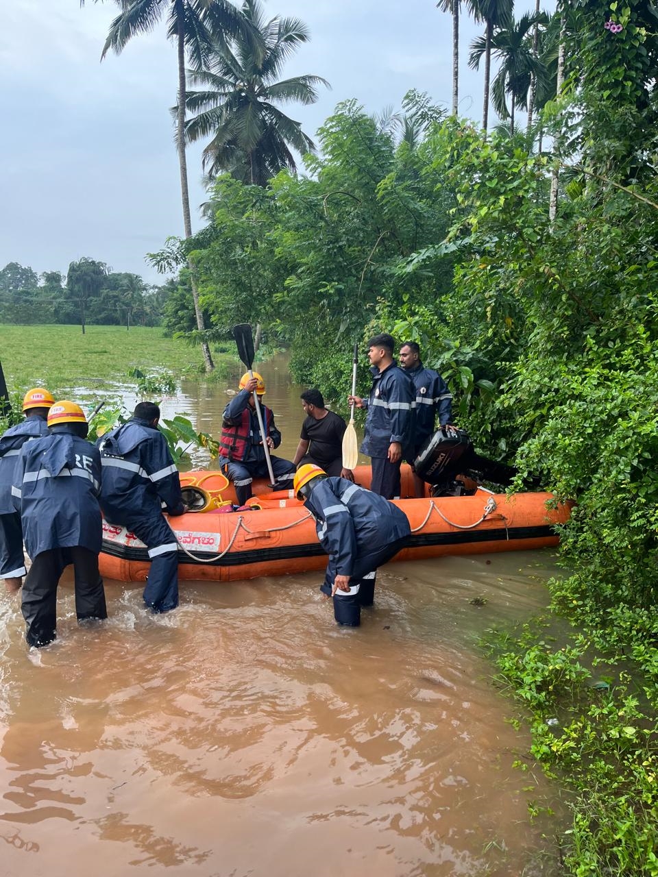 Heavy rains in Belthangadi, Kadaba Sulya: Falguni, Netravati, Kumaradhara rivers water level rise, floods in many places