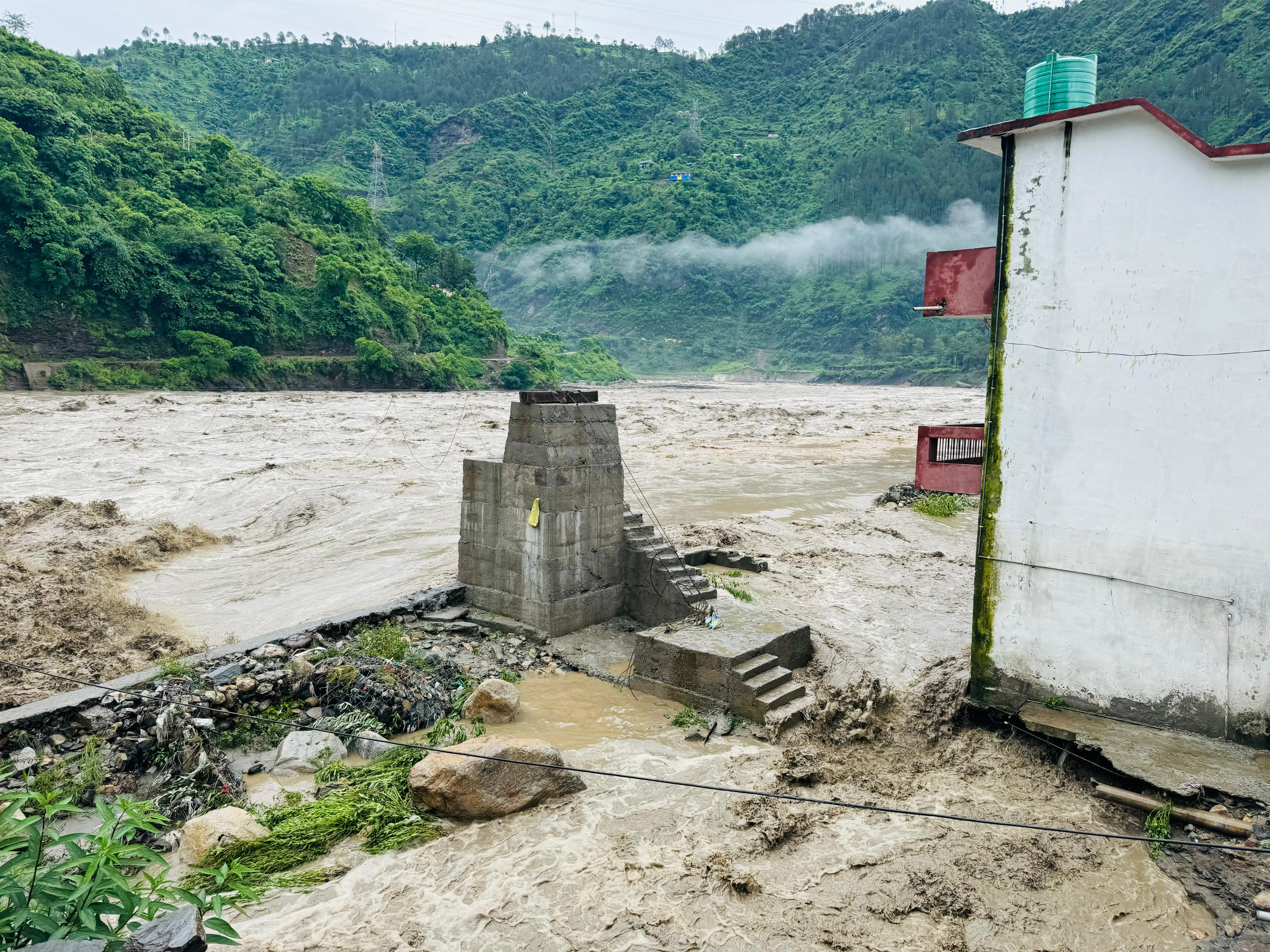 CLOUDBURST IN HIMACHAL PRADESH