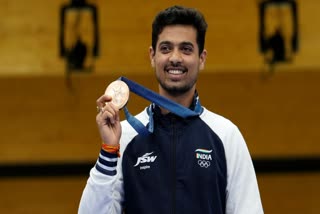 PARIS 2024 OLYMPICS  BRONZE MEDALIST  സ്വപ്നില്‍ സുരേഷ് കുസാലെ  50 മീറ്റര്‍ റെെഫിള്‍ 3