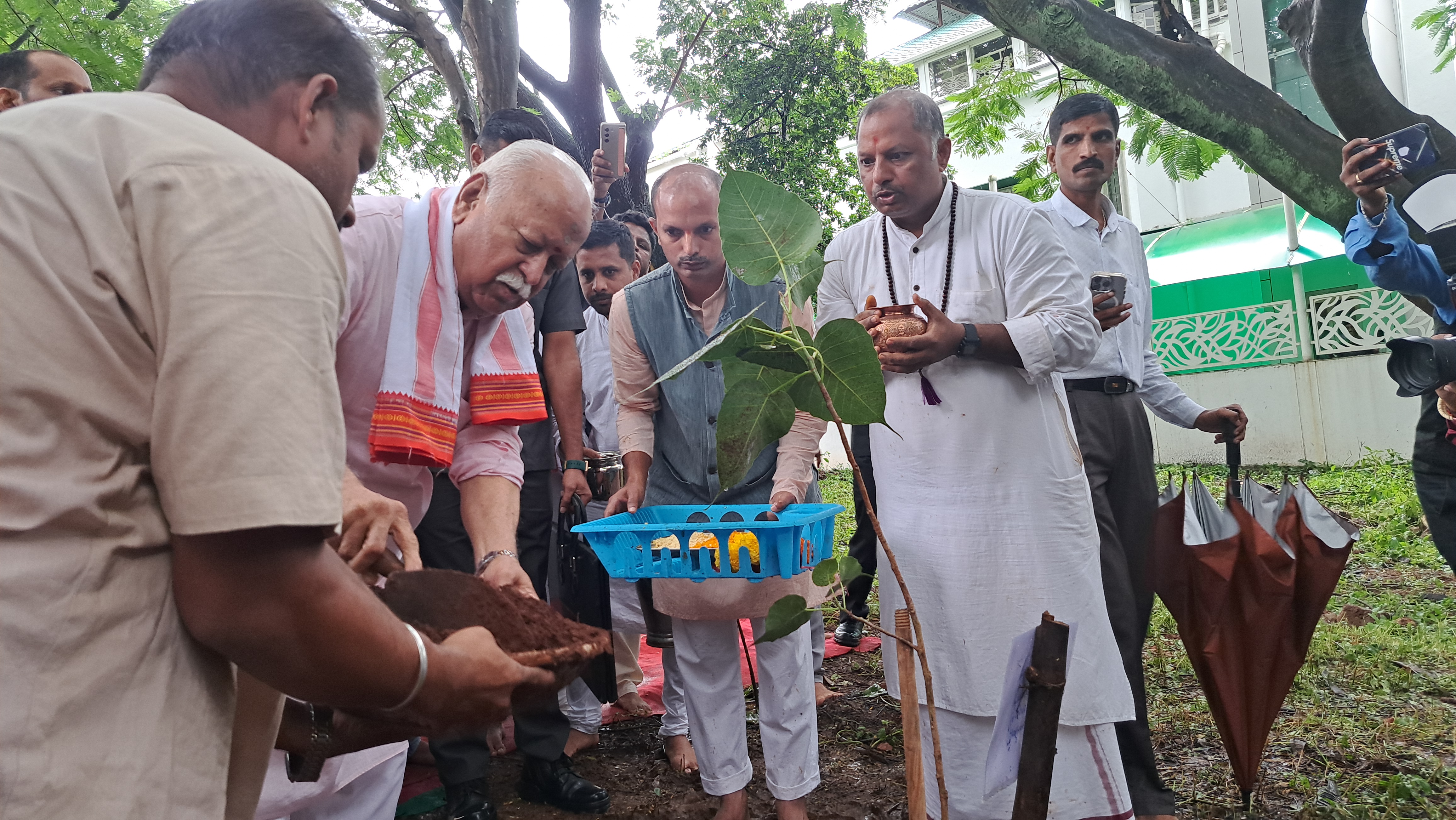 Mohan Bhagwat planted a sapling in the ACPR premises