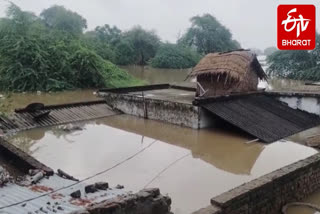 Flood Fury In Uttar Pradesh: Villagers Forced To Leave Homes As Rivers Overflow, Crops Washed Away