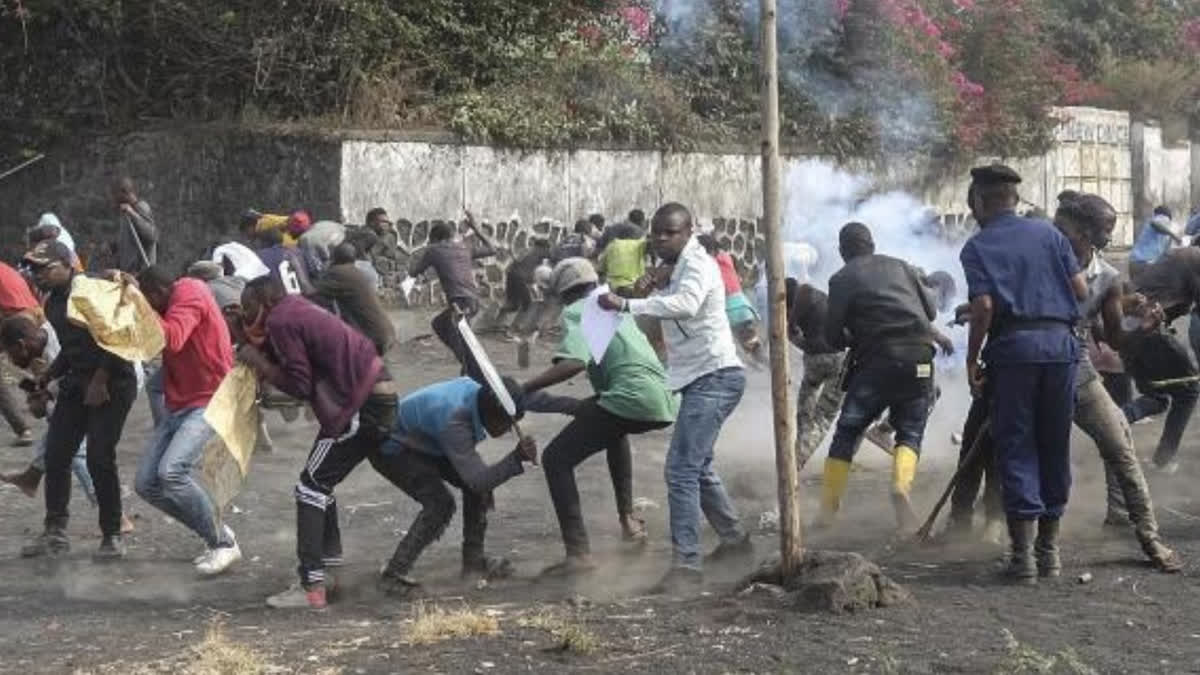 Many killed in clash between armed forces and protesters in Congo, local official says