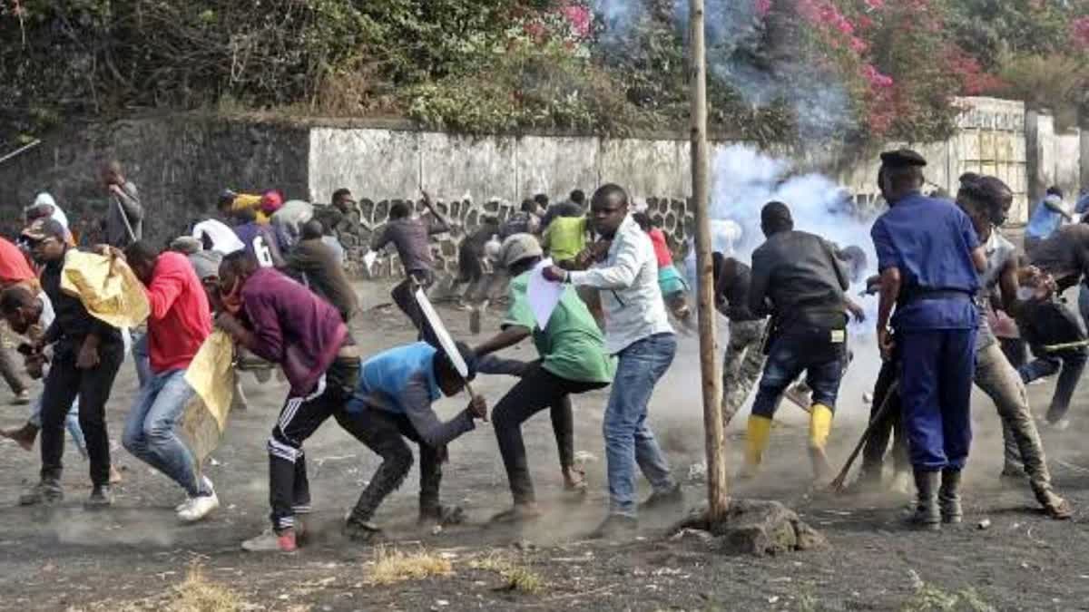 Clash between army-protesters in Congo