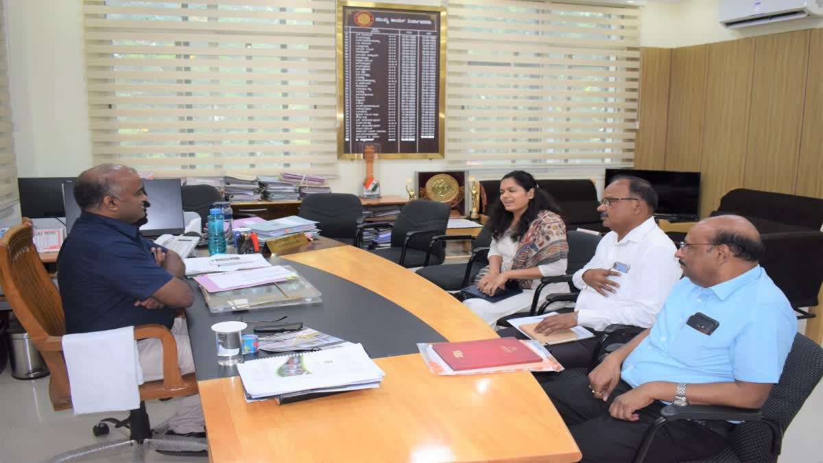 uttar-pradesh-delegation-arrived-to-study-the-initiatives-of-ksrtc