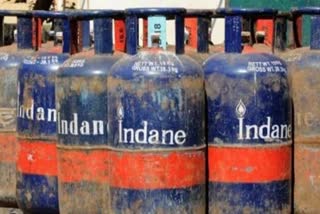 Commercial LPG prices Cut by rs 158  LPG price  വാണിജ്യ എല്‍പിജി  എല്‍പിജി സിലിണ്ടർ വില  ഗാർഹിക എൽ പി ജി