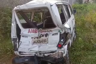 truck-hit-ambulance-hard-everyone-got-injured