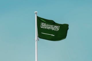 Saudi Arabia Court Sentenced  Retired Teacher To Death Over His Comments  Saudi Arabia Court Sentenced To Death Over  Saudi Arabia Court  Saudi Arabia  Muhammad Al Ghamdi  ഓൺലൈനിൽ നടത്തിയ പരാമർശം  വിരമിച്ച അധ്യാപകന് വധശിക്ഷ വിധിച്ച്  സൗദി അറേബ്യ കോടതി  കാരനായ വിരമിച്ച സൗദി അധ്യാപകൻ മുഹമ്മദ് അൽ ഗംദി  സിഎൻഎൻ റിപ്പോർട്ട് ചെയ്‌തു  ഹ്യൂമൻ റൈറ്റ്‌സ് വാച്ച്