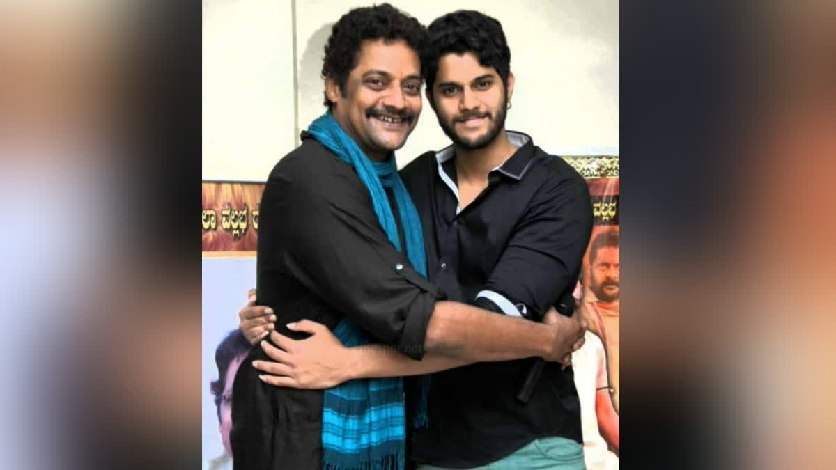 Actor Ravishankar with his son