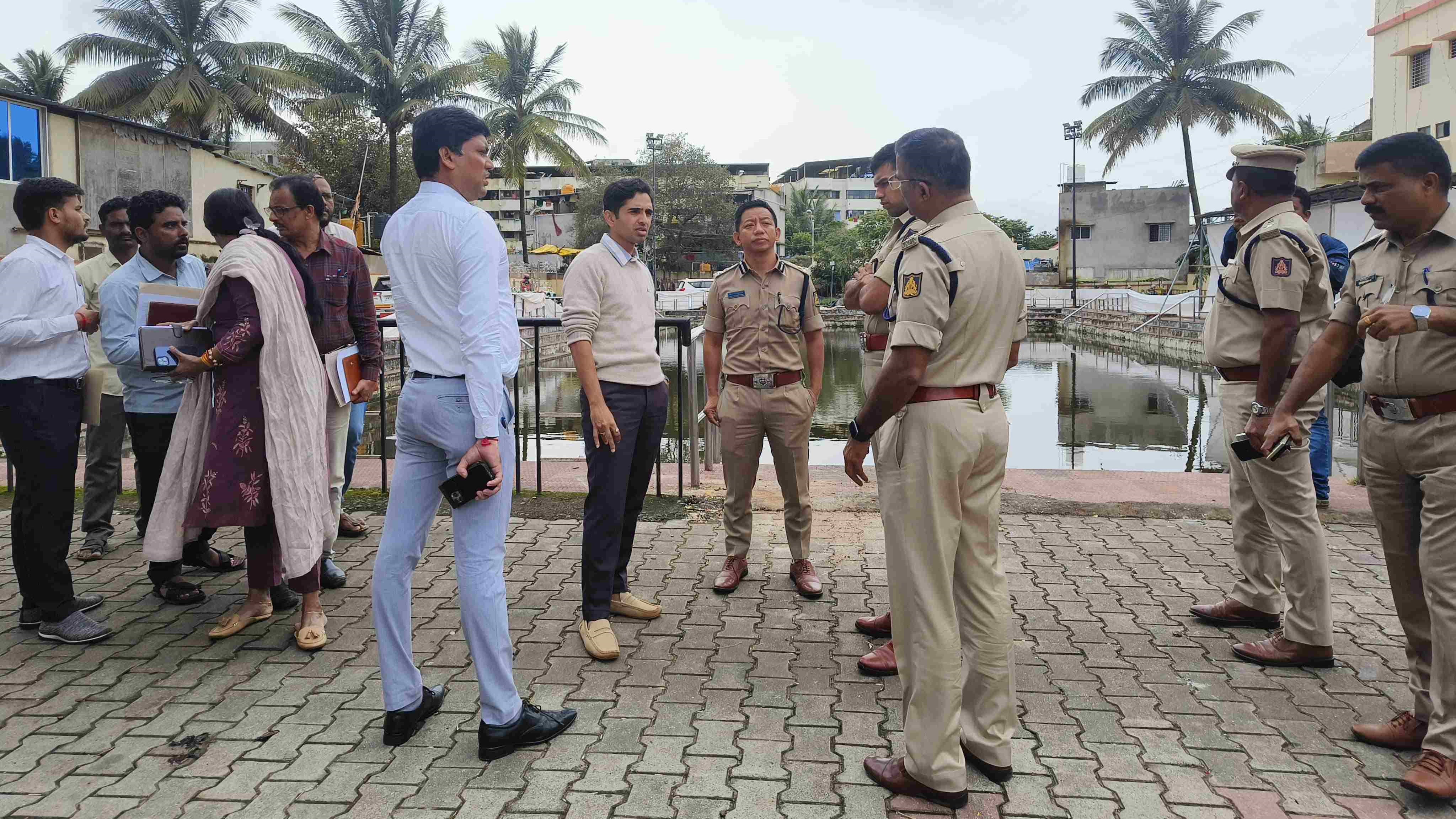 DC visited kapileshwara Pond and inspected