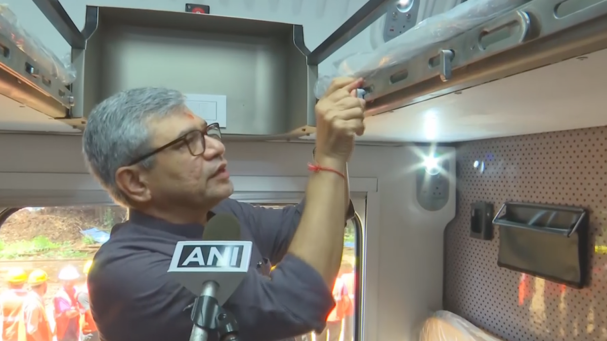 Vande Bharat Sleeper Coach