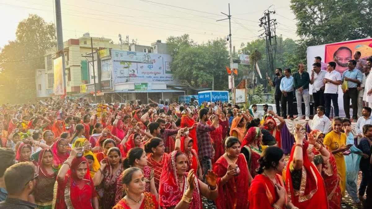 कलश यात्रा में चेन स्नैचिंग