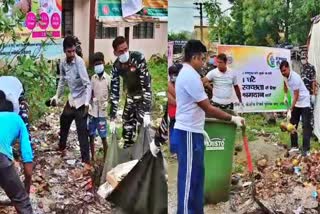 cleanliness-campaign-carried-crpf-jawans-officers-various-places-bokaro