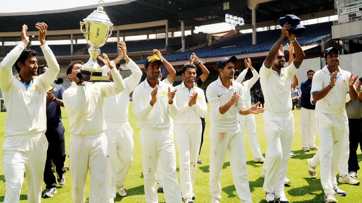 The Mumbai cricket team and the Rest of India (RoI) will lock horns in the Irani Cup 2024 at the Bharat Ratna Shri Atal Bihari Vajpayee Ekana Cricket Stadium in Lucknow from October 1. Below are the details of when and where to watch the Mumbai vs Rest of India Irani Cup 2024 match in India on Tuesday, October 1, 2024.