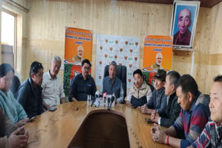 The BJP leaders urged the Commissioner of Police at Delhi Headquarters to release Padyatra volunteers, who have been detained at the Delhi border.