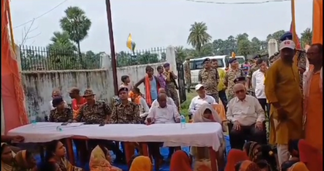 Martyr Santosh Paswan Statue