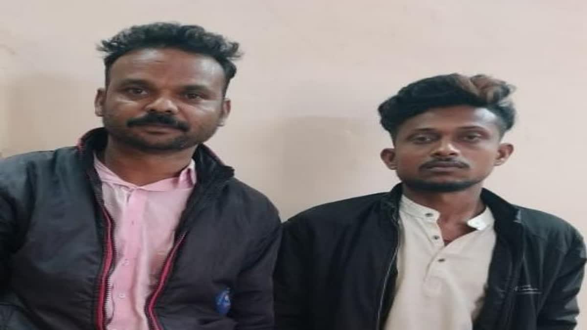 Karra police arrested two criminals with weapon