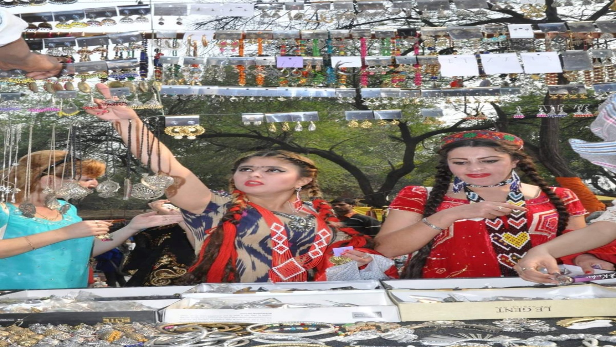 Haryana Diwas 2023 surajkund mela faridabad famous International Crafts Mela