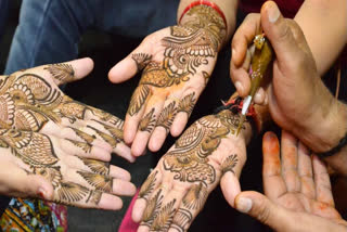 Karwa Chauth: In secretive camps, VHP 'sensitise' girls not to approach Muslim men for applying ‘mehndi’ to them