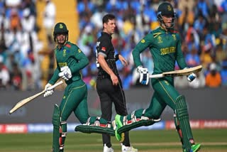 Quinton de Kock and Rassie van der Dussen