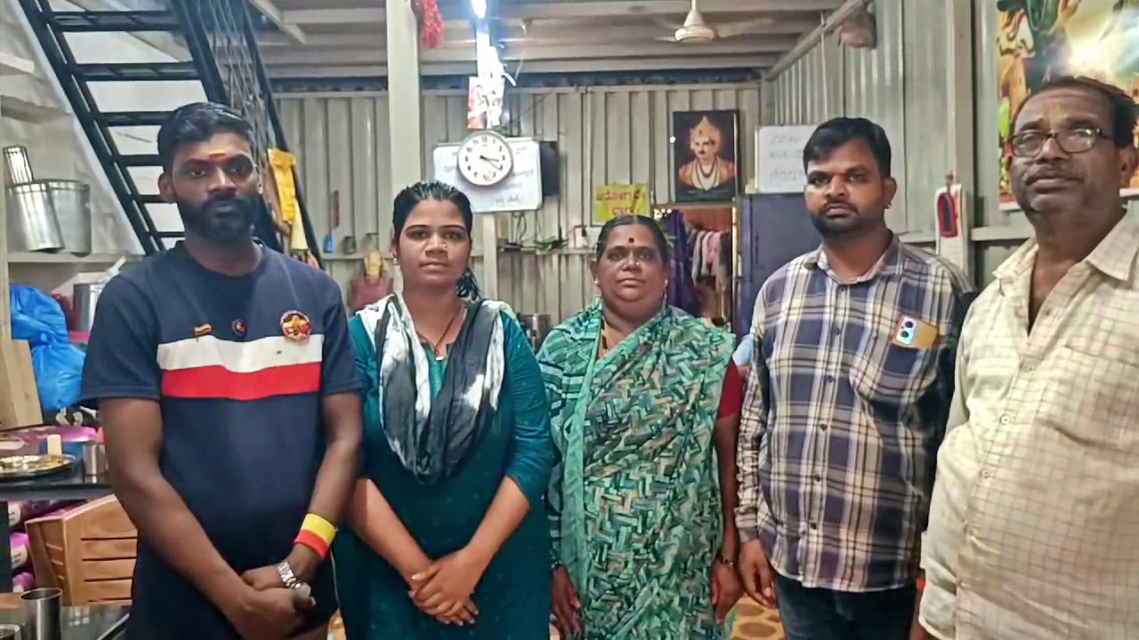 Basavaraja Ningappa Mali with family