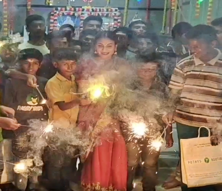 AISHWARYA RAJINIKANTH DIWALI 2024