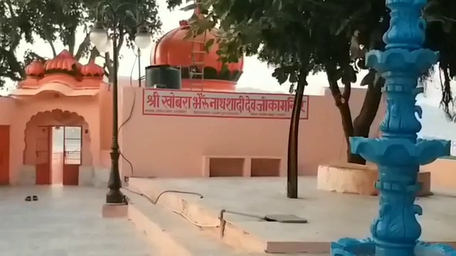 दीया जलाने पर कुंवारों की होती है शादी