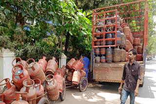 Jet fuel, or ATF price was hiked by 3.3 per cent and rate of commercial LPG used in hotels and restaurants increased by Rs 62 per 19-kg cylinder in the monthly revision done in line with international oil price trends.