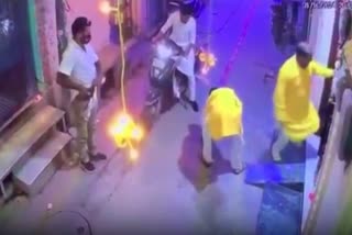 शाहदरा में चाचा-भतीजे की हत्या का CCTV फुटेज आया सामने