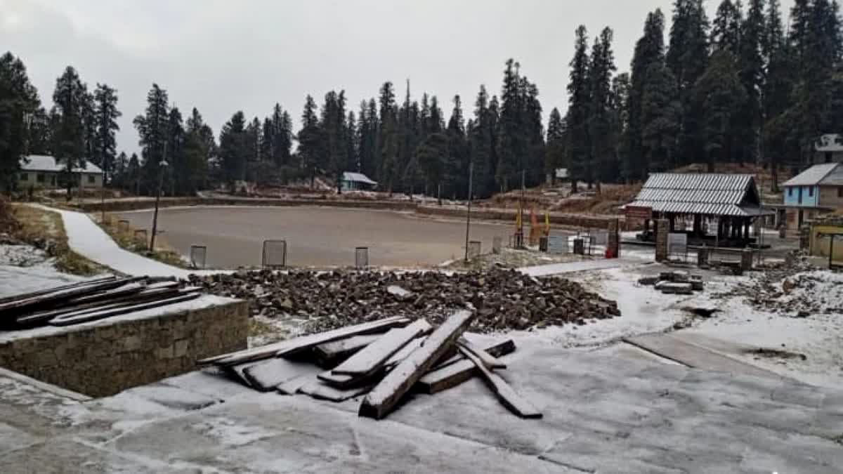 Snowfall in Kamrunag