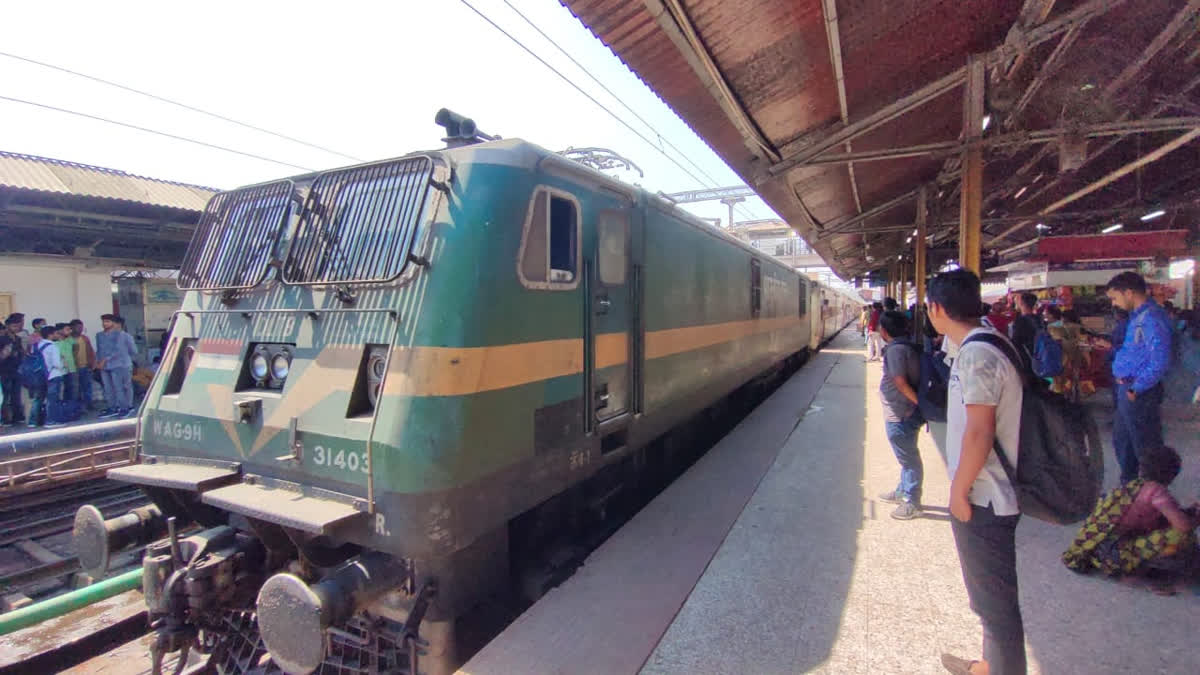 Train Cancelled In Bihar