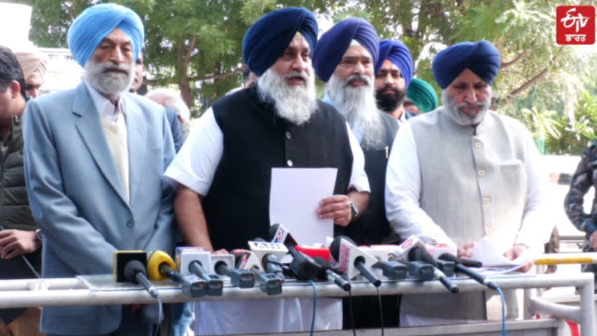 Sukhbir Badal Meet Governor