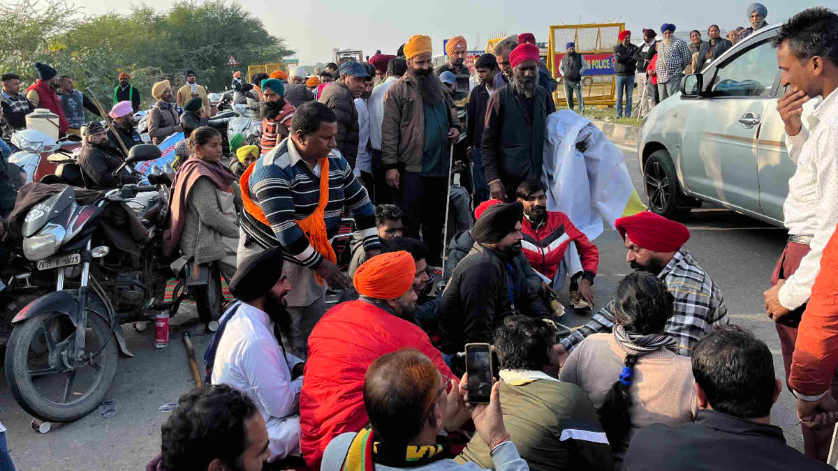 The sit-in of the disabled continued near the Beas river bridge on the national highway